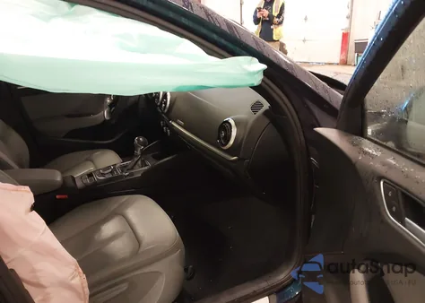 2020 Audi A3 S Line Premium из США, поврежденный, VIN WAUBEGFF1LA071279